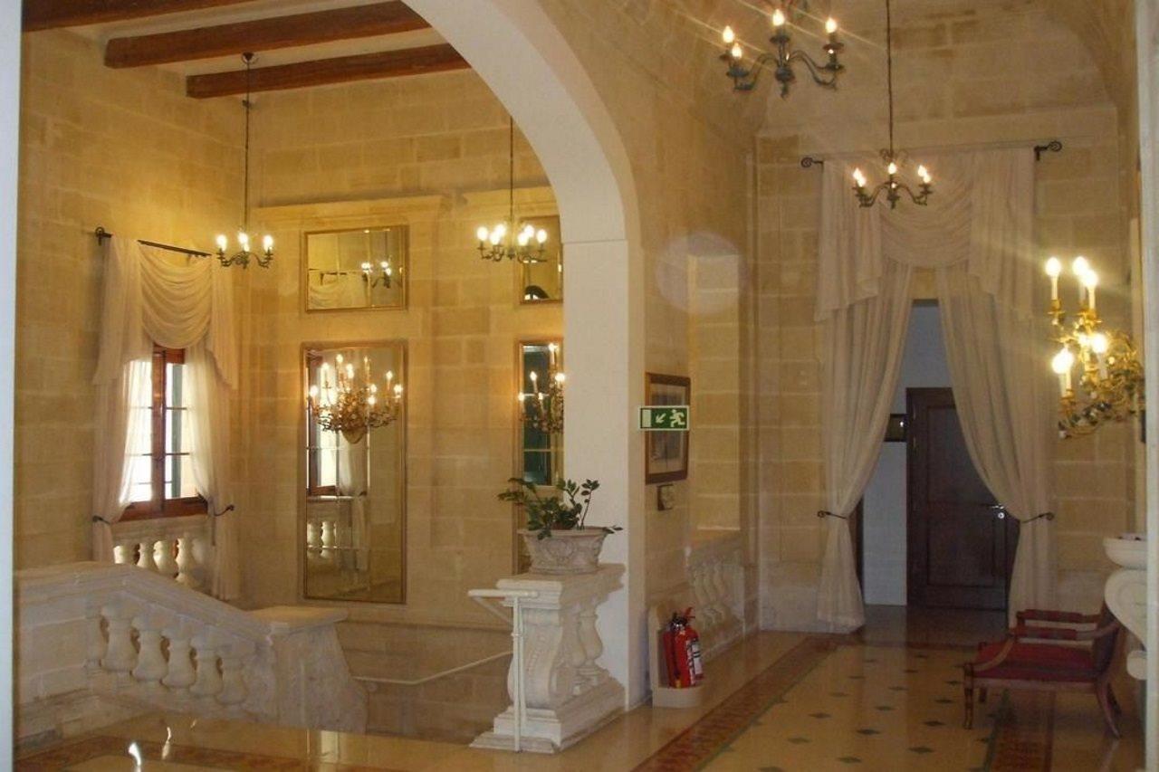 Отель Ax Palazzo Capua Слима Экстерьер фото